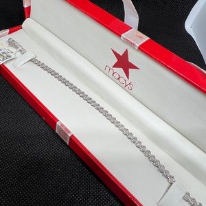 1 CTTW Diamond tennis bracelet with 10 carat white gold